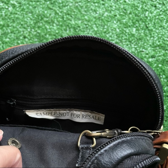 90s Rosetti Mini Cross Body Bag - Picture 4 of 6